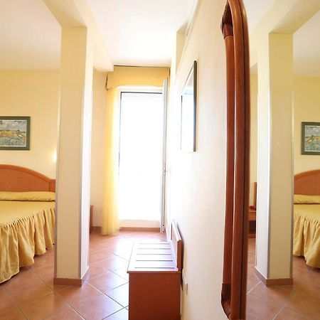 Hotel Katy Viareggio Kültér fotó