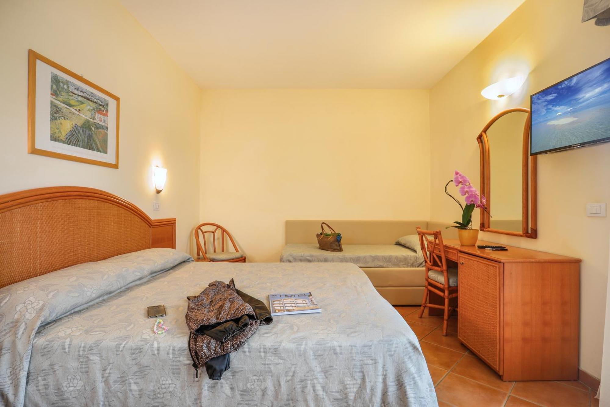 Hotel Katy Viareggio Kültér fotó