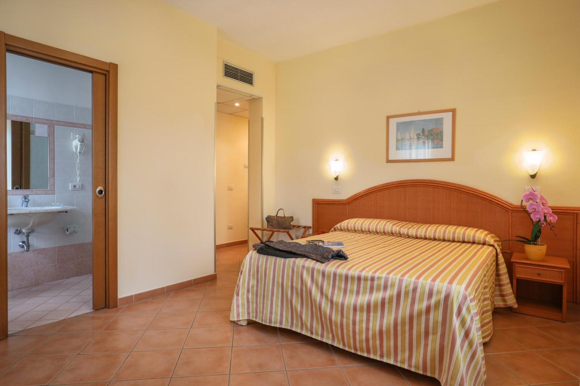 Hotel Katy Viareggio Kültér fotó